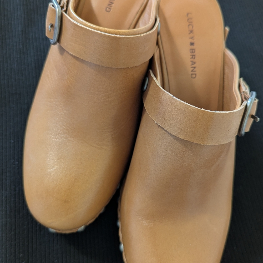 Women's Tan Leather Clogs - Picture 3 of 5